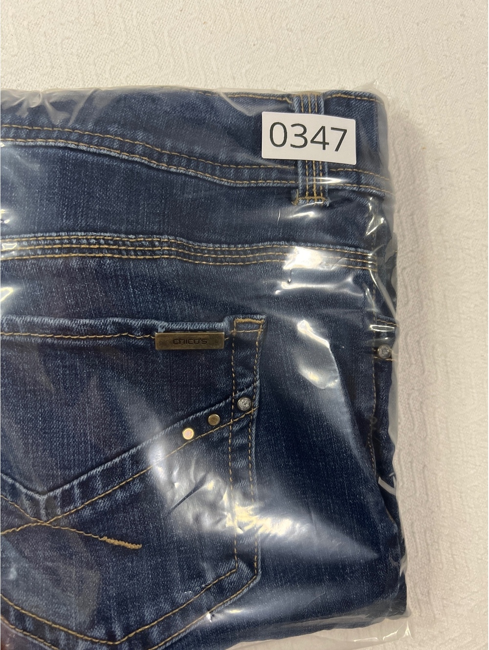 Chico's So Slimming Dark Blue Denim Jeans Size 1.5 Short - Picture 8 of 8